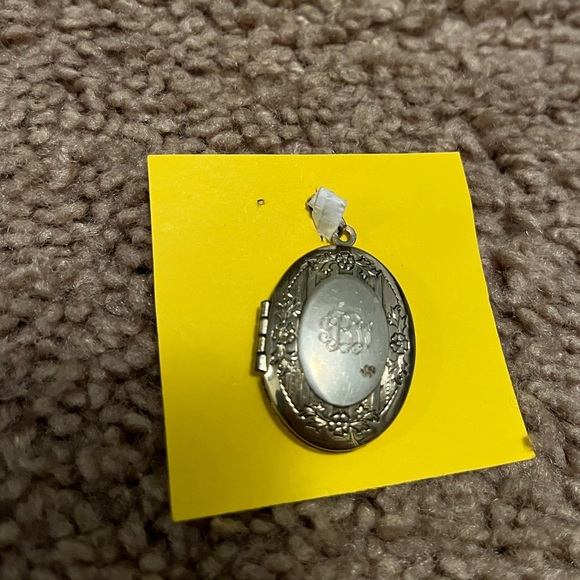Engraved Locket Pendant - Picture 2 of 5